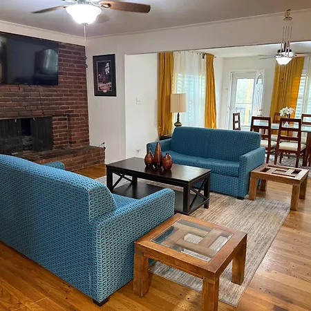 Villa Newly Remodeled 6Br In East Memphis Neighborhood